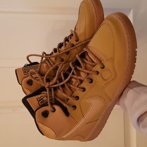 Son of Force mod winter Nike shoes